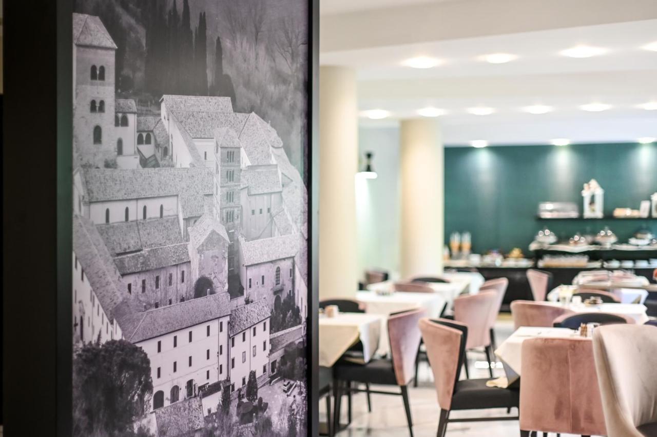 Roma Domus Hotel Ponzano Romano Esterno foto