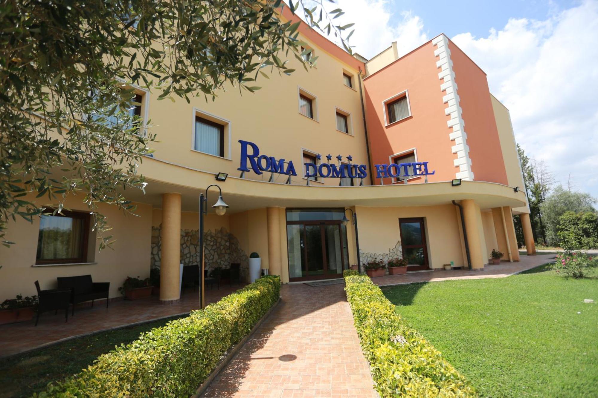 Roma Domus Hotel Ponzano Romano Esterno foto